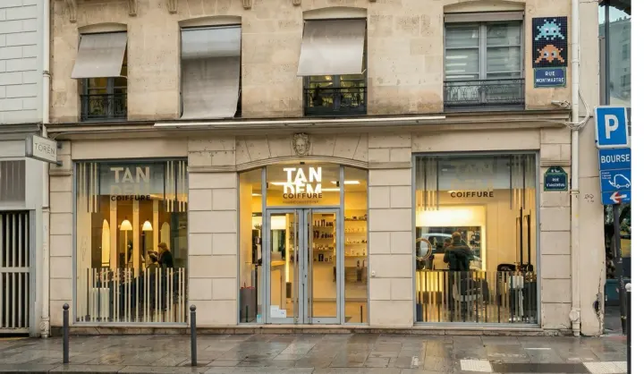 Façade du salon Tandem rue Montmartre